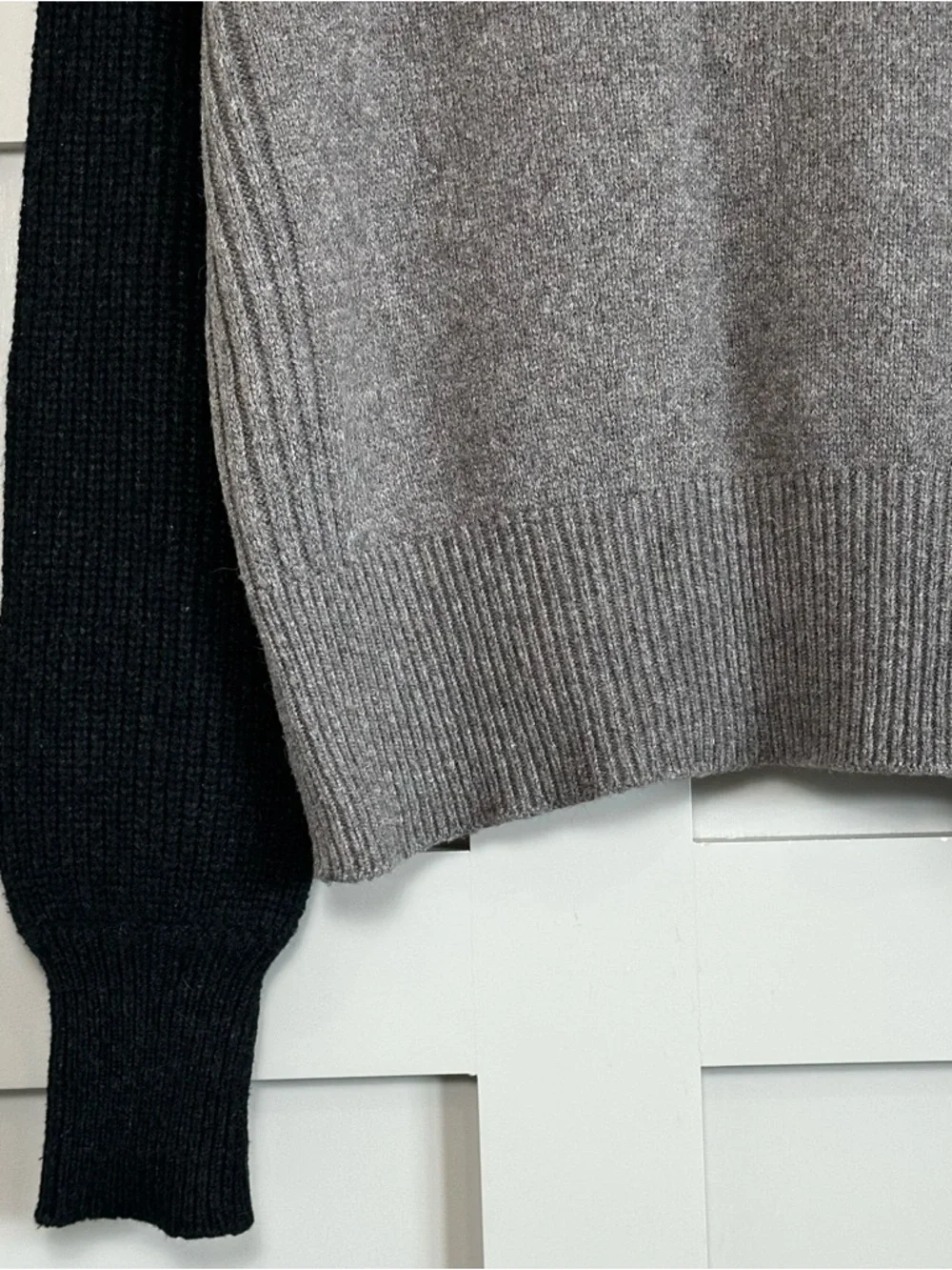 Tory Burch Turtleneck Sweater Wool Blend Cropped Two Toned Gray Black Women’s XL